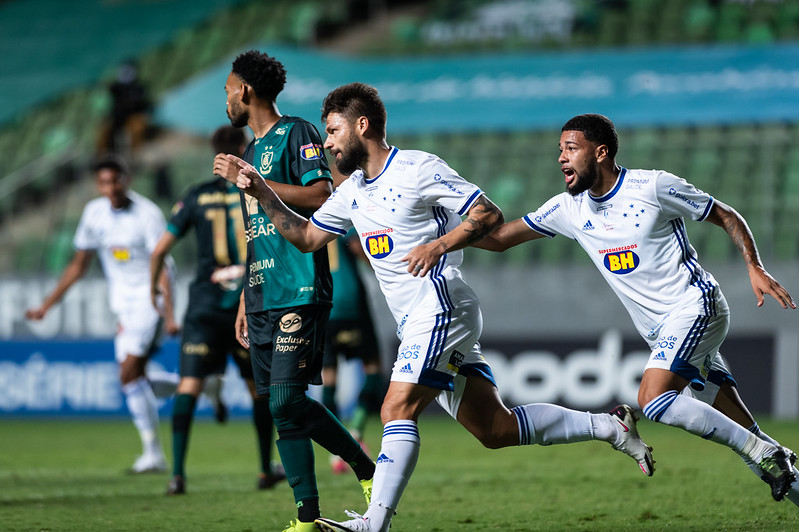 Pela Série B, em dezembro de 2020, Rafael Sobis marcou o segundo gol da vitória do Cruzeiro sobre o América. Foi o último triunfo da Raposa no confronto. Foto: Bruno Haddad/Cruzeiro
