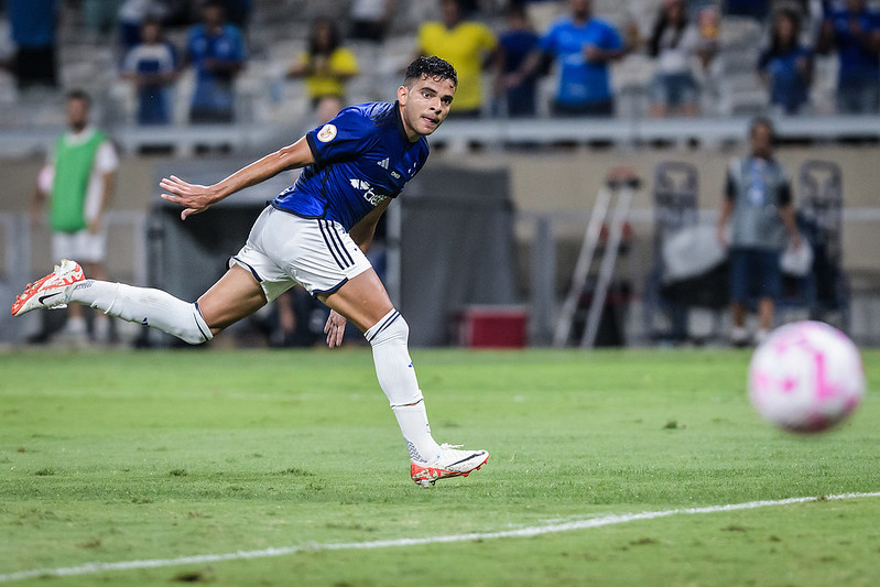 Marlon confirma sondagens para deixar o Cruzeiro 