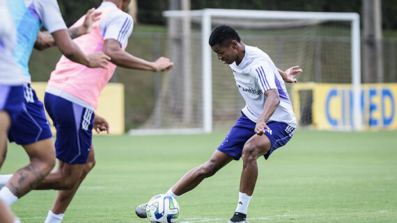 Wesley, do time sub-20 do Botafogo, será relacionado contra o