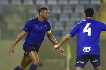 Pedrão marca para classificar o Cruzeiro à semifinal da Copinha. (foto: Foto: Staff Images / Cruzeiro.)