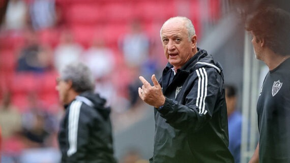 Em coletiva, Felipão responde a críticas, adaptação de Scarpa e Victor diretor de futebol. (foto: PEDROU SOUZA / FLICKR / ATLETICO)