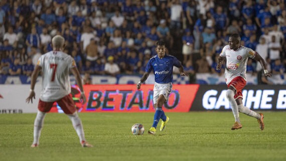 Cruzeiro e Tombense empatam sem gols em jogo de expulsões no Ipatingão (foto: STAFF IMAGES / FLICKR / CRUZEIRO)