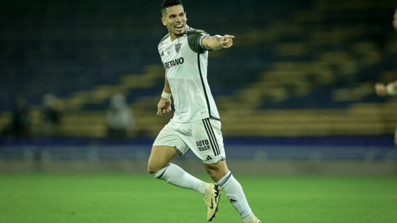 Paulinho marcou o gol do Atlético contra o Rosario Central (foto: Pedro Souza / Atlético)