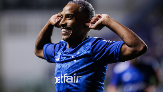 Cruzeiro tem acordo verbal para permanência definitiva de Matheus Pereira. (foto: Foto: Gustavo Aleixo / Cruzeiro.)