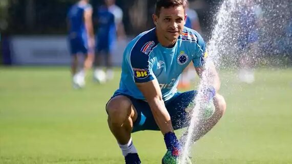 Treinador de goleiros, Robertinho está retornando ao Cruzeiro. (foto: BRUNO HADDAD / FLICKR / CRUZEIRO)