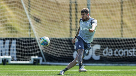 Lyanco em treinamento na Cidade do Galo (foto: Pedro Souza / Atlético)