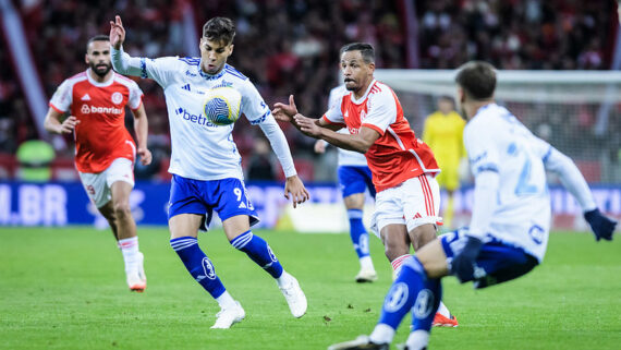 Cruzeiro chega há quatro jogos sem vitória no Brasileiro. (foto: Gustavo Aleixo / Cruzeiro)