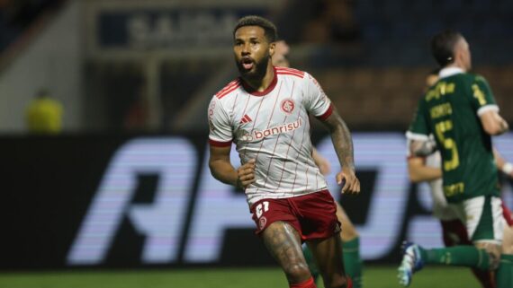 Cruzeiro cobra Internacional por parcela de venda do atacante Wesley. (foto: Ricardo Duarte/Internacional)