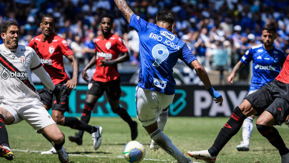 Kaio Jorge marca e desencanta pelo Cruzeiro. (foto: Gustavo Aleixo / Cruzeiro.)