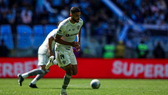 Kardec em campo diante do Grêmio (foto: Pedro Souza / Atlético)