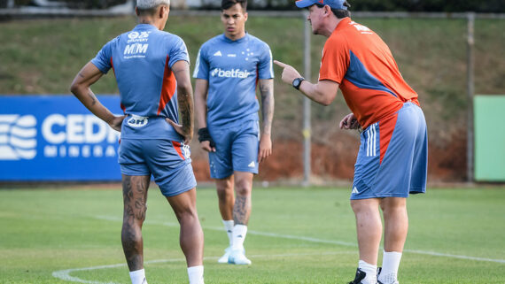 Diniz tem como objetivo potencializar Matheus Pereira. (foto: Gustavo Aleixo / Cruzeiro.)