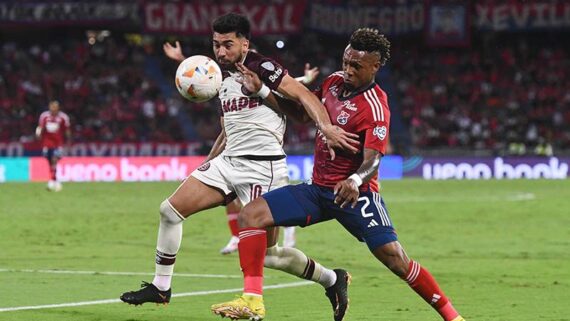 Lanús avança nos pênaltis diante do Independiente de Medellin (foto: Luis Benavides/Getty Images)