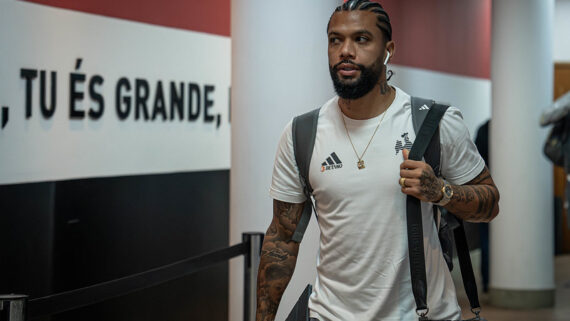 Otávio deverá retornar ao meio campo do Atlético diante do Vasco (foto: Pedro Souza / Atlético)