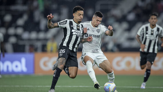 Confronto entre Atlético e Botafogo no primeiro turno do Brasileirão de 2024 (foto: Pedro Souza / Atlético)