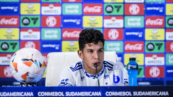 Lucas Romero fala sobre contato de ídolos do Cruzeiro. (foto: Gustavo Aleixo/Cruzeiro.)