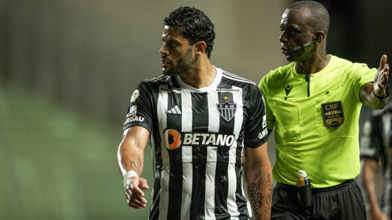 Hulk na partida contra o Botafogo (foto: Pedro Souza / Atlético)