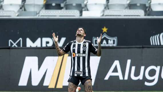 Rubens comemora gol na Arena MRV (foto: Pedro Souza / Atlético)