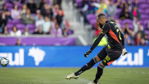 Everson na partida contra o Orlando City (foto: Pedro Souza / Atlético)