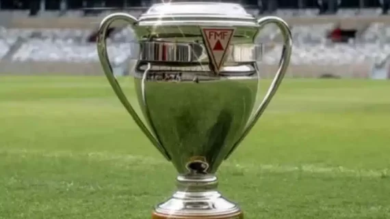 Taça do Campeonato Mineiro. (foto: Divulgação/Federação Mineira de Futebol.)