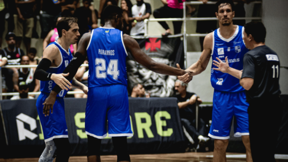 Minas conquista a 3ª vitória consecutiva no NBB (foto: Foto: Mauricio Almeida/Vasco)