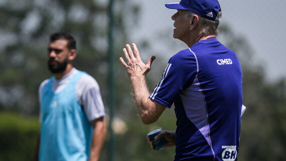 Paulo Autuori terá que modificar equipe contra o Fortaleza (foto: GUSTAVO ALEIXO / FLICKR / CRUZEIRO)