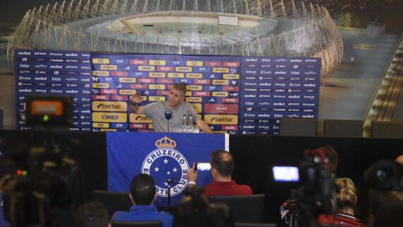 Paulo Autuori em coletiva após vitória contra o Fortaleza (foto: STAFF IMAGES / FLICKR / CRUZEIRO)