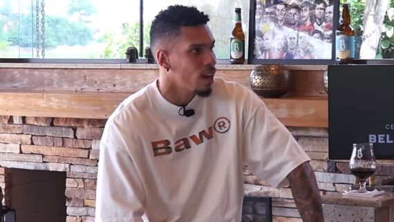 Em exclusiva, Paulinho fala sobre Coudet, Hulk e mais (foto: REPRODUÇÃO / YOUTUBE / DUDA GARBI)