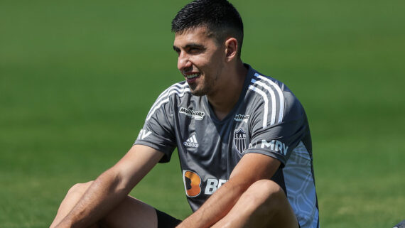 Battaglia - Atlético (foto: Foto: Pedro Souza / Atlético)