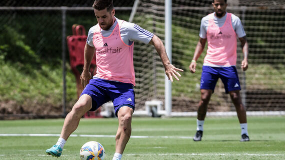Cruzeiro atualiza situação de jogadores entregues ao DM. (foto: Foto: Gustavo Aleixo/Cruzeiro
)