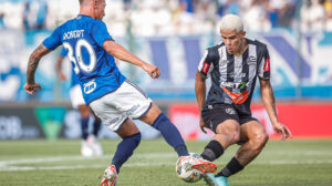 Ronaldo questiona arbitragem lance polêmico em jogo contra o Athletic (foto: STAFF IMAGES / FLICKR / CRUZEIRO)