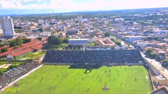 Rival do Cruzeiro, Sousa-PB não perde há um ano como mandante. (foto: Foto: Sousa / Twitter oficial )