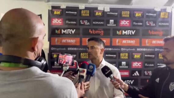 Rodrigo Caetano concede entrevista em Patrocínio/MG (foto: Divulgação / Reprodução)