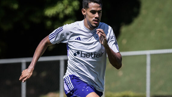 Zagueiro Lucas Oliveira é emprestado ao Real Valladolid, da Espanha (foto: GUSTAVO ALEIXO / FLICKR / CRUZEIRO)