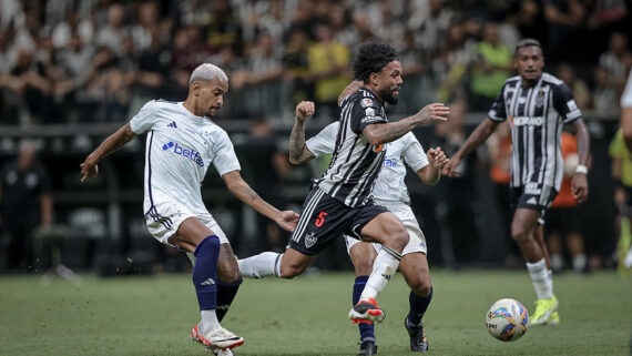 Otávio no clássico contra o Cruzeiro (foto: Pedro Souza / Atlético)