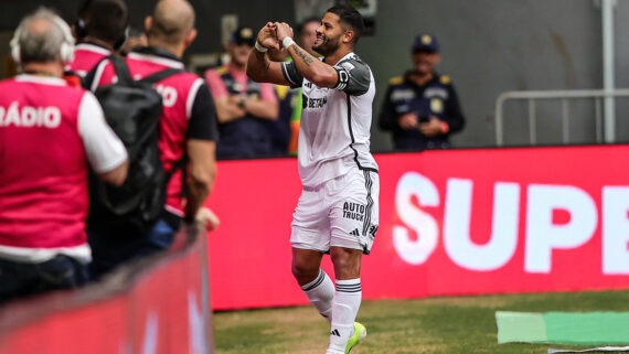 Hulk comemora gol pelo Atlético (foto: Pedro Souza / Atlético)