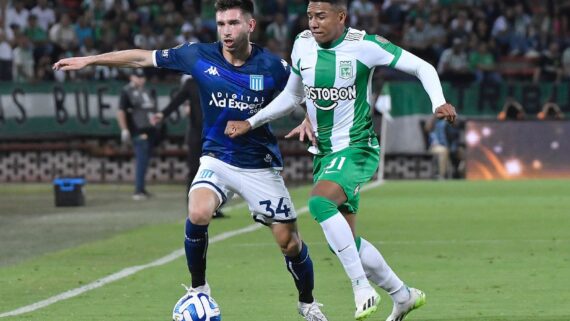Brahian Palacios atuando pelo Atlético Nacional-COL (foto: Gabriel Aponte / Getty Images)