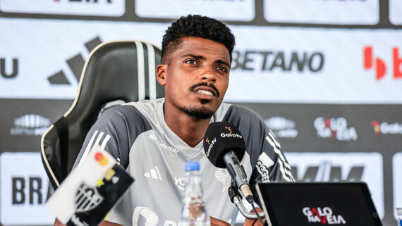 Jemerson em coletiva na Cidade do Galo (foto: Pedro Souza / Atlético)
