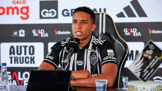Palacios é apresentado na Cidade do Galo (foto: Pedro Souza / Atlético)