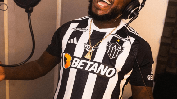Nova camisa do Atlético é divulgada em parceria com rapper Djonga (foto: REPRODUÇÃO / INSTAGRAM / DJONGA)