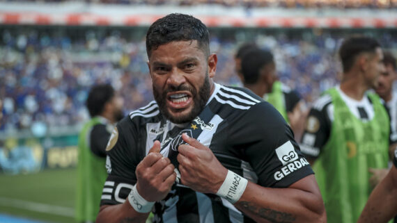 Hulk comemora gol pelo Atlético (foto: Pedro Souza / Atlético)