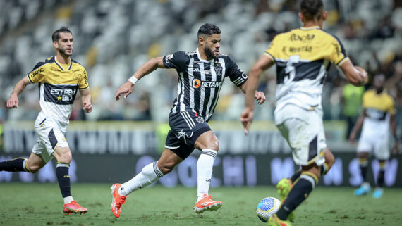Hulk na partida contra o Criciúma (foto: Pedro Souza / Atlético)