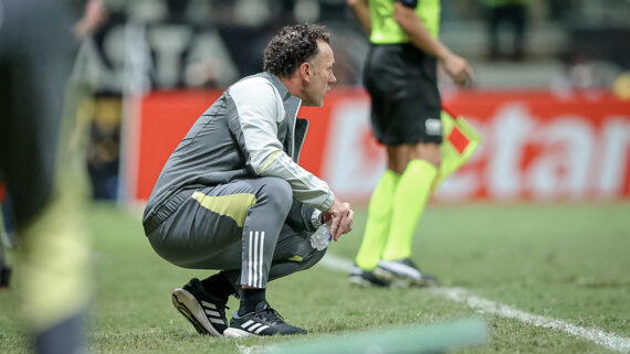 Gabriel Milito no clássico diante do Cruzeiro (foto: Pedro Souza / Atlético)