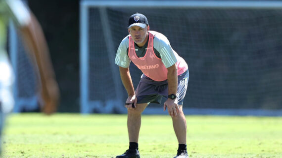 Milito em treinamento na Cidade do Galo (foto: Paulo Henrique França / Atlético)