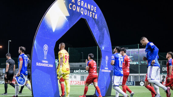 Cruzeiro volta suas atenções para a Sul-Americana: veja o cenário atual da competição. (foto: GUSTAVO ALEIXO / FLICKR / CRUZEIRO)
