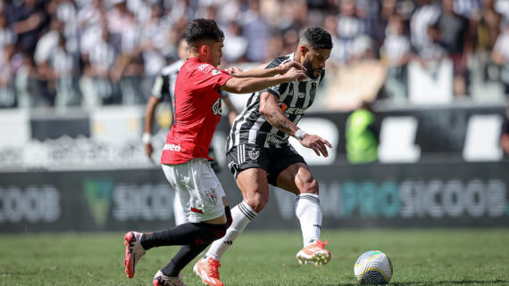 Hulk na partida contra o Atlético-GO (foto: Pedro Souza / Atlético)
