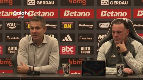 Victor em coletiva de imprensa (foto: Reprodução / GaloTV)