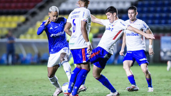 Cruzeiro é derrotado pelo Fortaleza em Cariacica. (foto: Gustavo Aleixo/Cruzeiro)