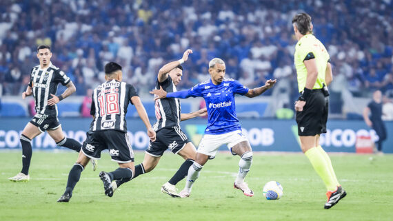 Cruzeiro e Atlético ficam no empate no Mineirão. (foto: Gustavo Aleixo/Cruzeiro
)