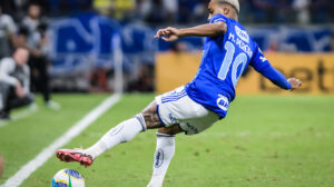 Matheus Pereira e William falaram sobre empate no clássico deste último sábado. (foto: GUSTAVO ALEIXO / FLICKR / CRUZEIRO)