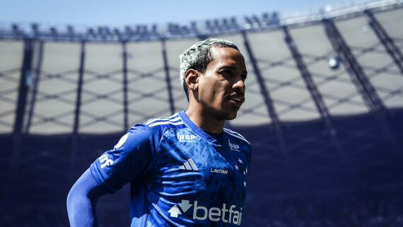 Matheus Pereira segue no Cruzeiro. (foto: Gustavo Aleixo / Cruzeiro. )